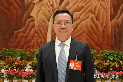代表履責(zé)，兩會聲音｜中國樂凱黨委書記、董事長侯景濱履職盡責(zé)、建言獻(xiàn)策